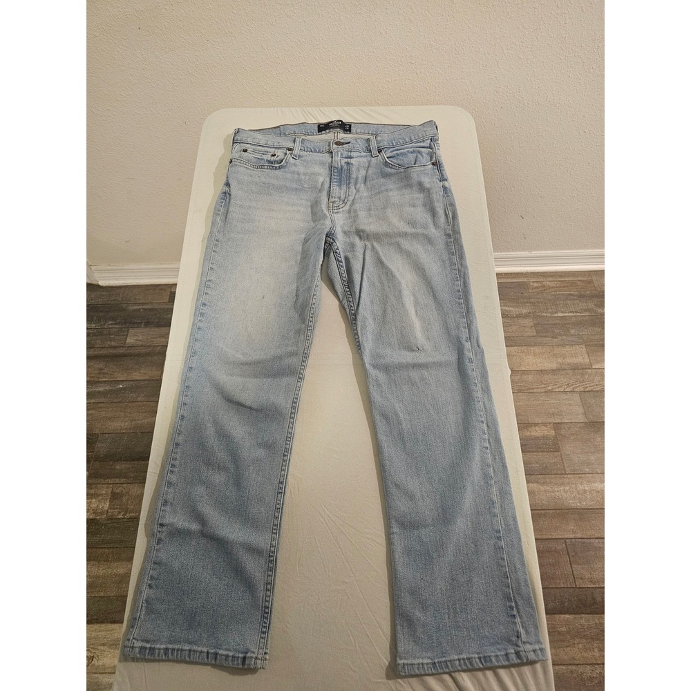 Hollister Mens Straight Leg Jeans Light Wash Blue Epic Flex Denim 34x30
